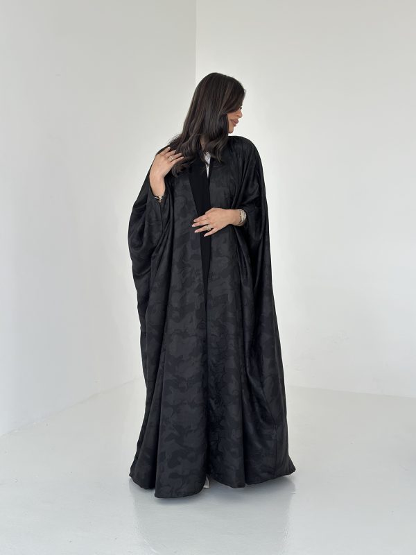 عباية نص بشت